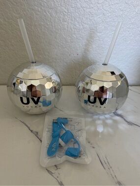 UV Vodka Silver Disco Ball Party Cup with Straw - Set of 2 + mini usb fan